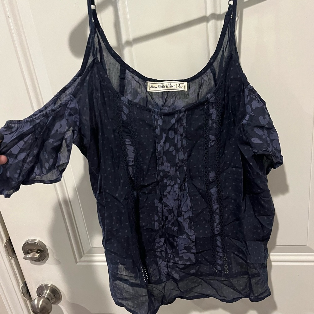 Women's Tops